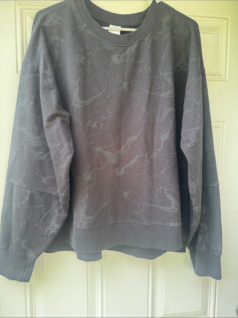 all in motion Women's Marble-Print Crewneck Sweatshirt in Charcoal Gray